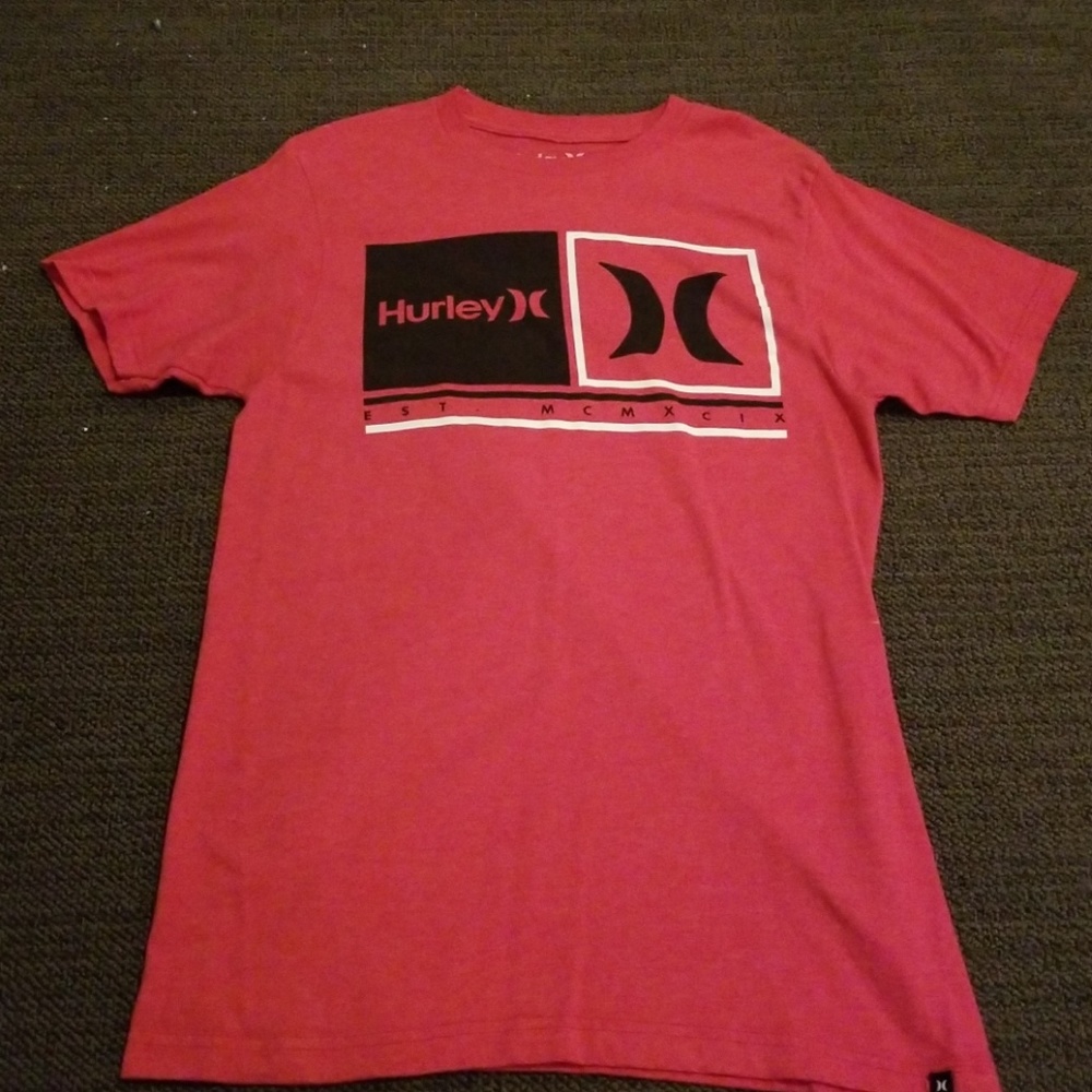 Hurley t